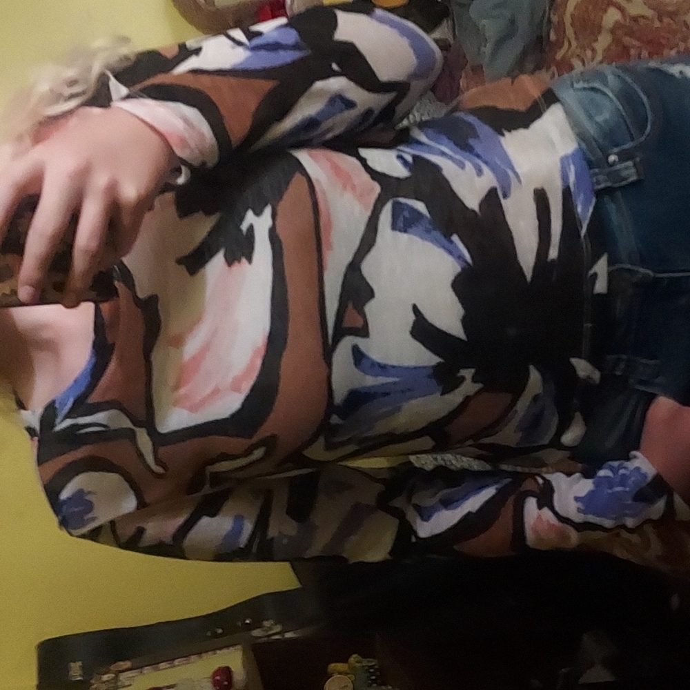 Midwaist shirt